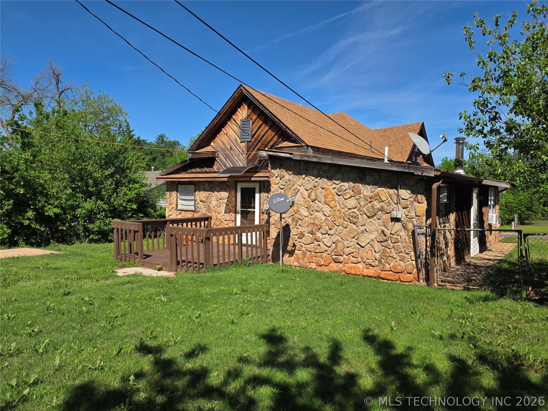 1102 N Park