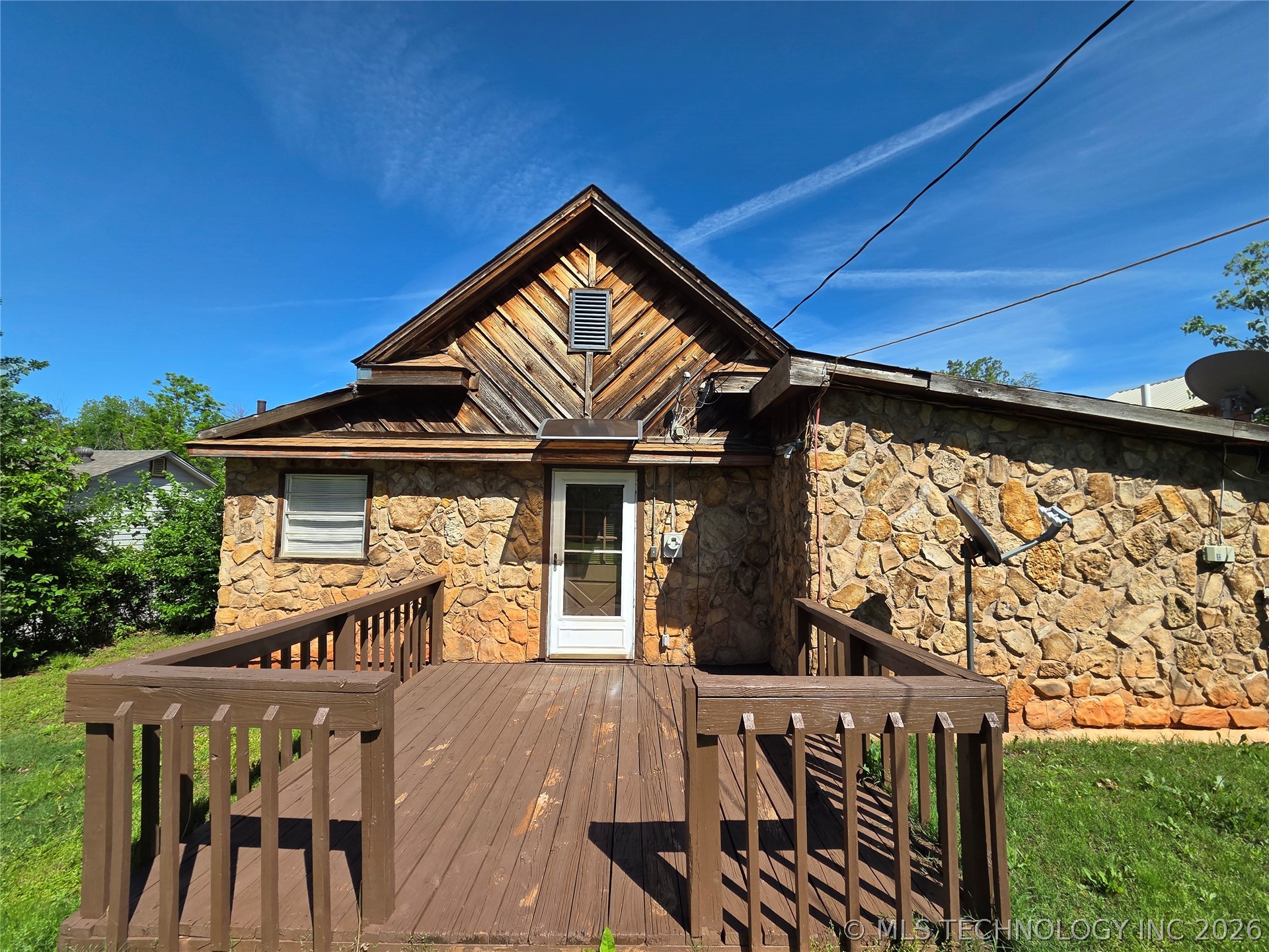 1102 N Park