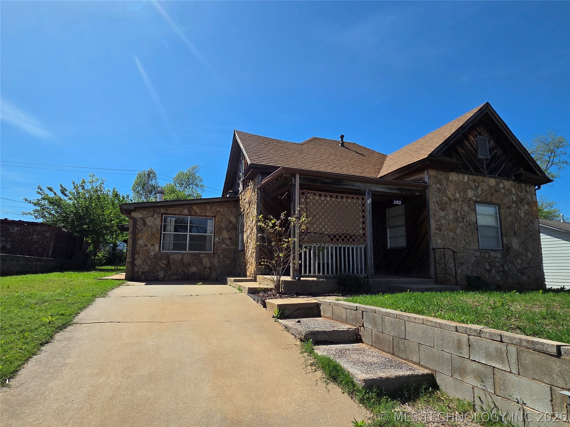 1102 N Park