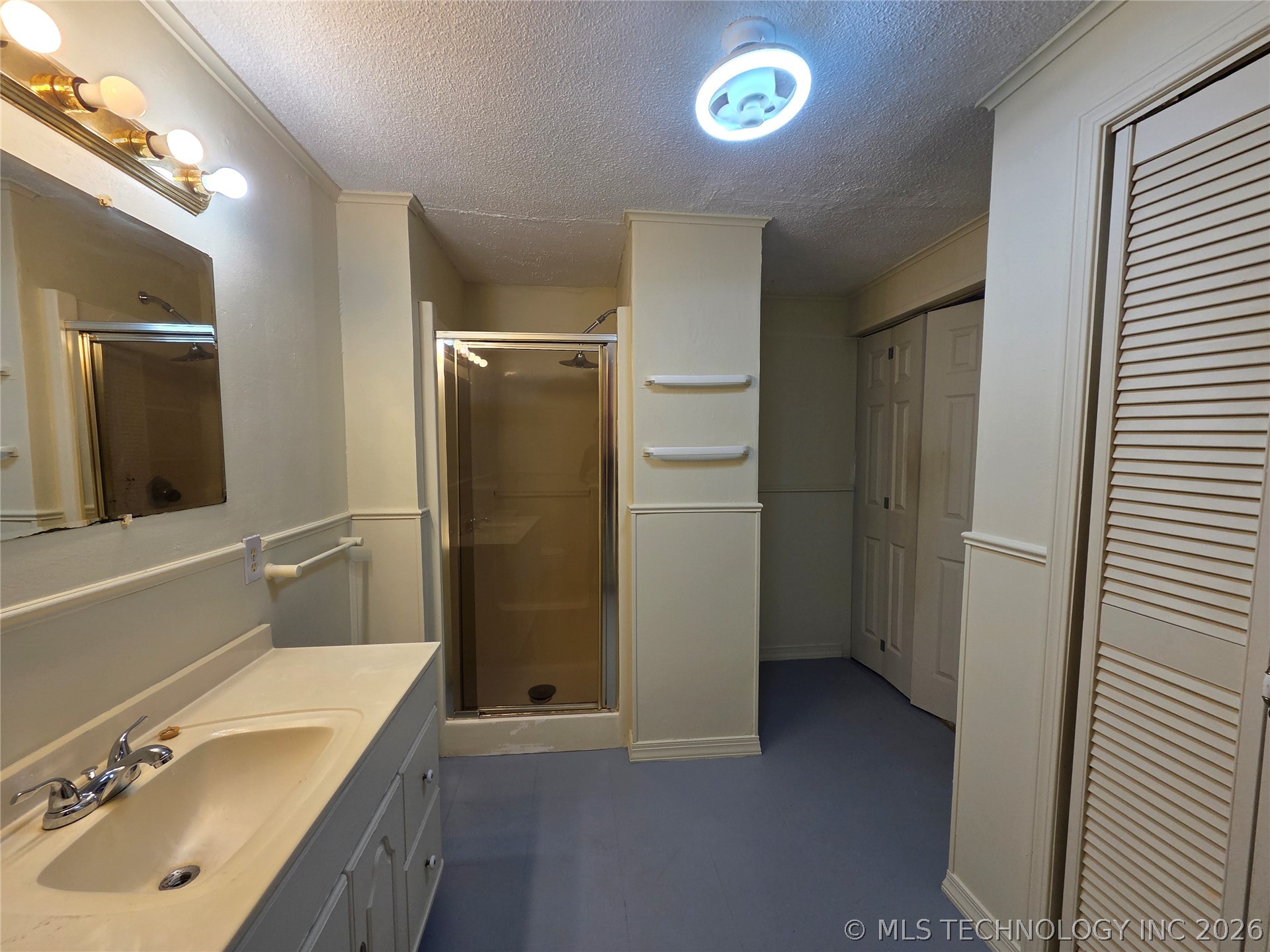 1102 N Park