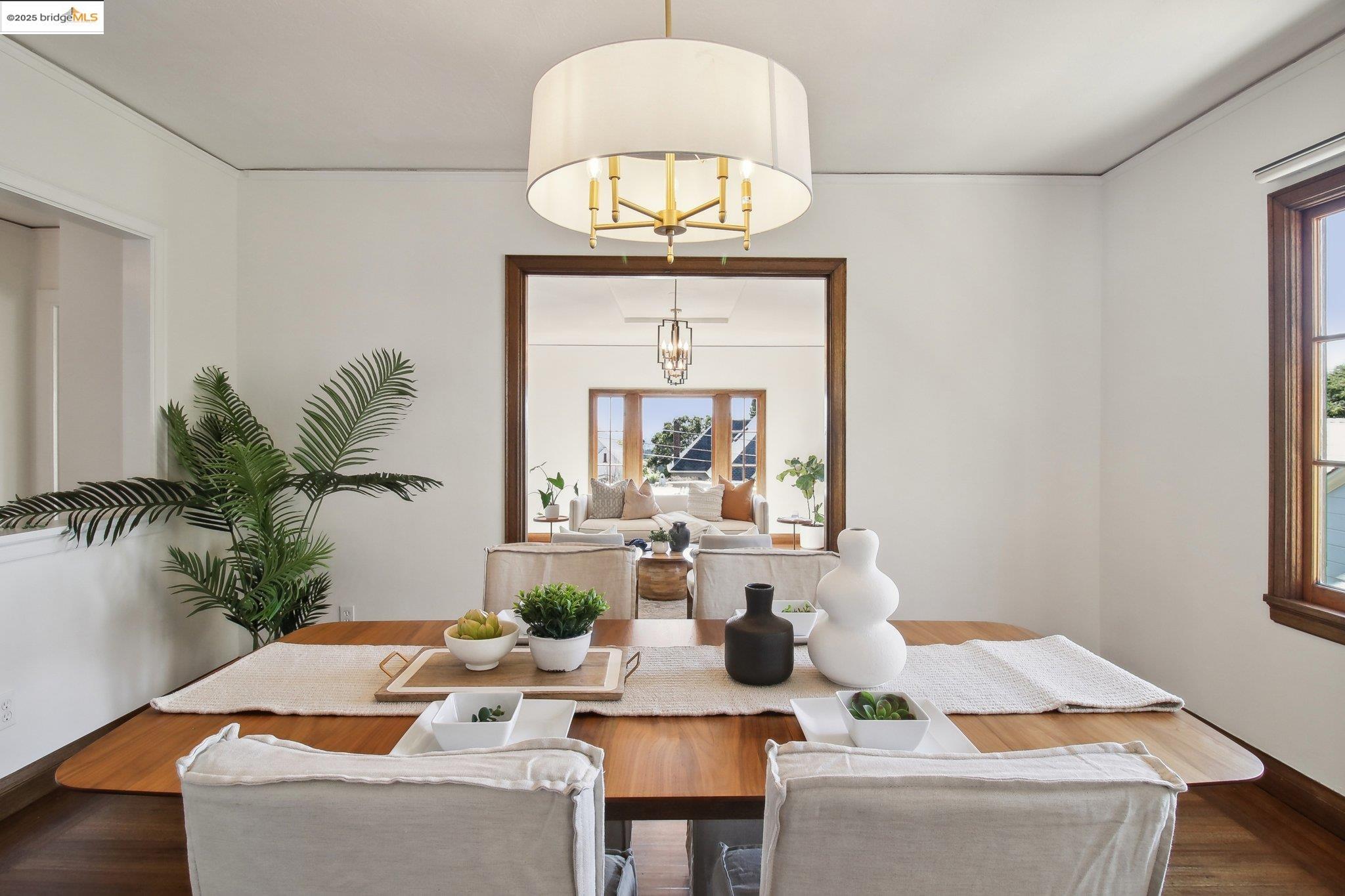 1875 San Antonio Ave.