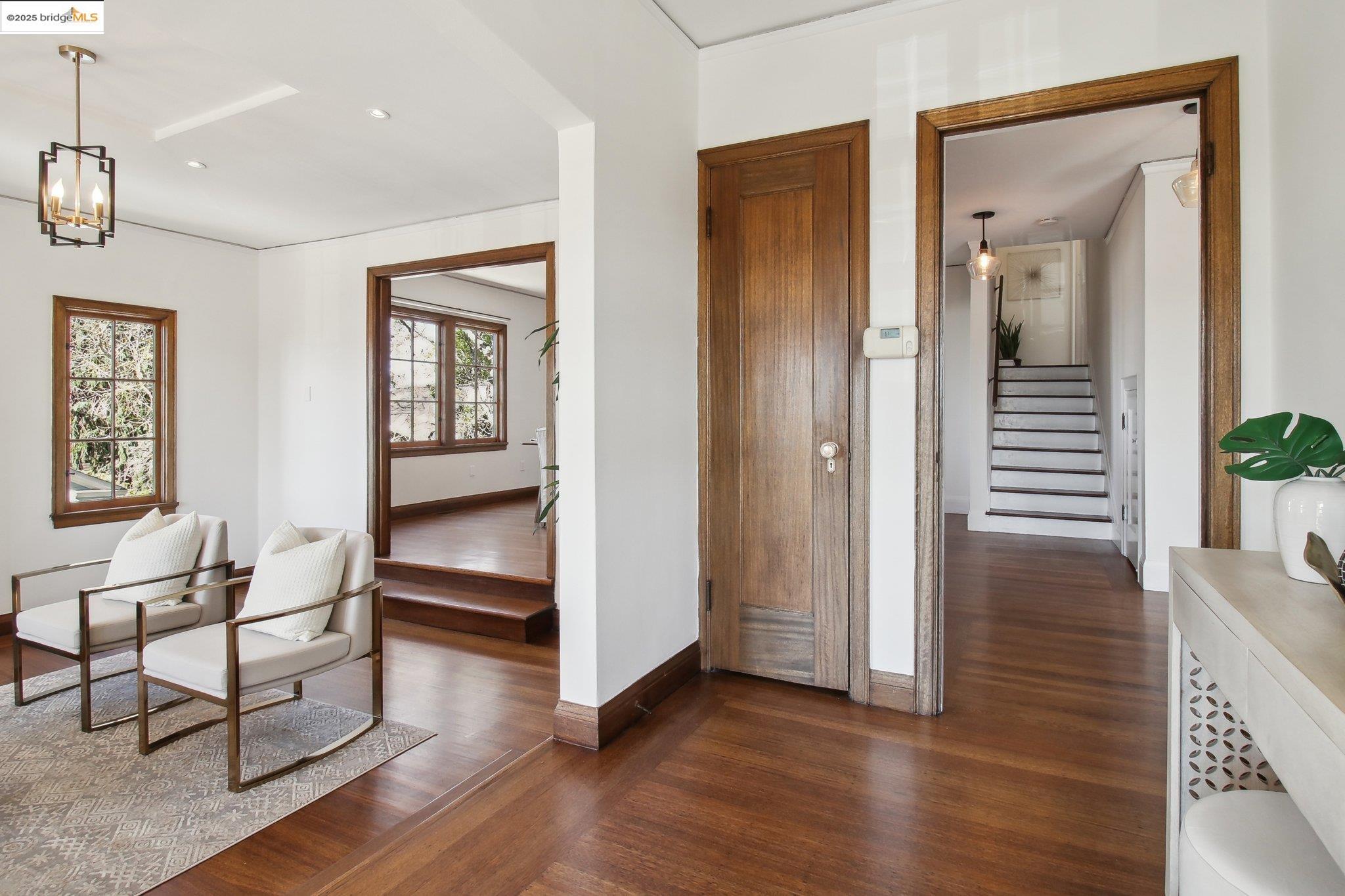 1875 San Antonio Ave.