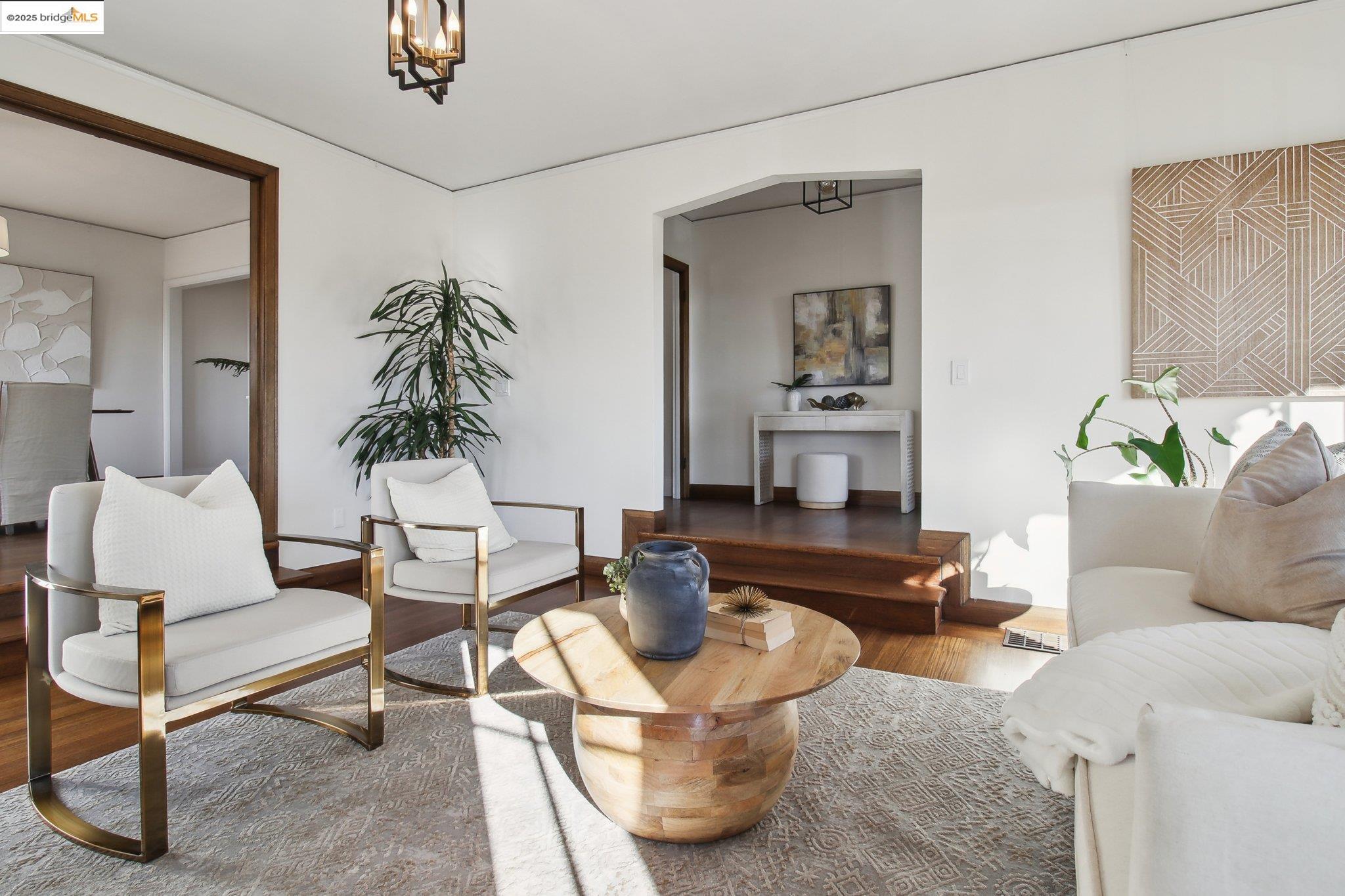 1875 San Antonio Ave.