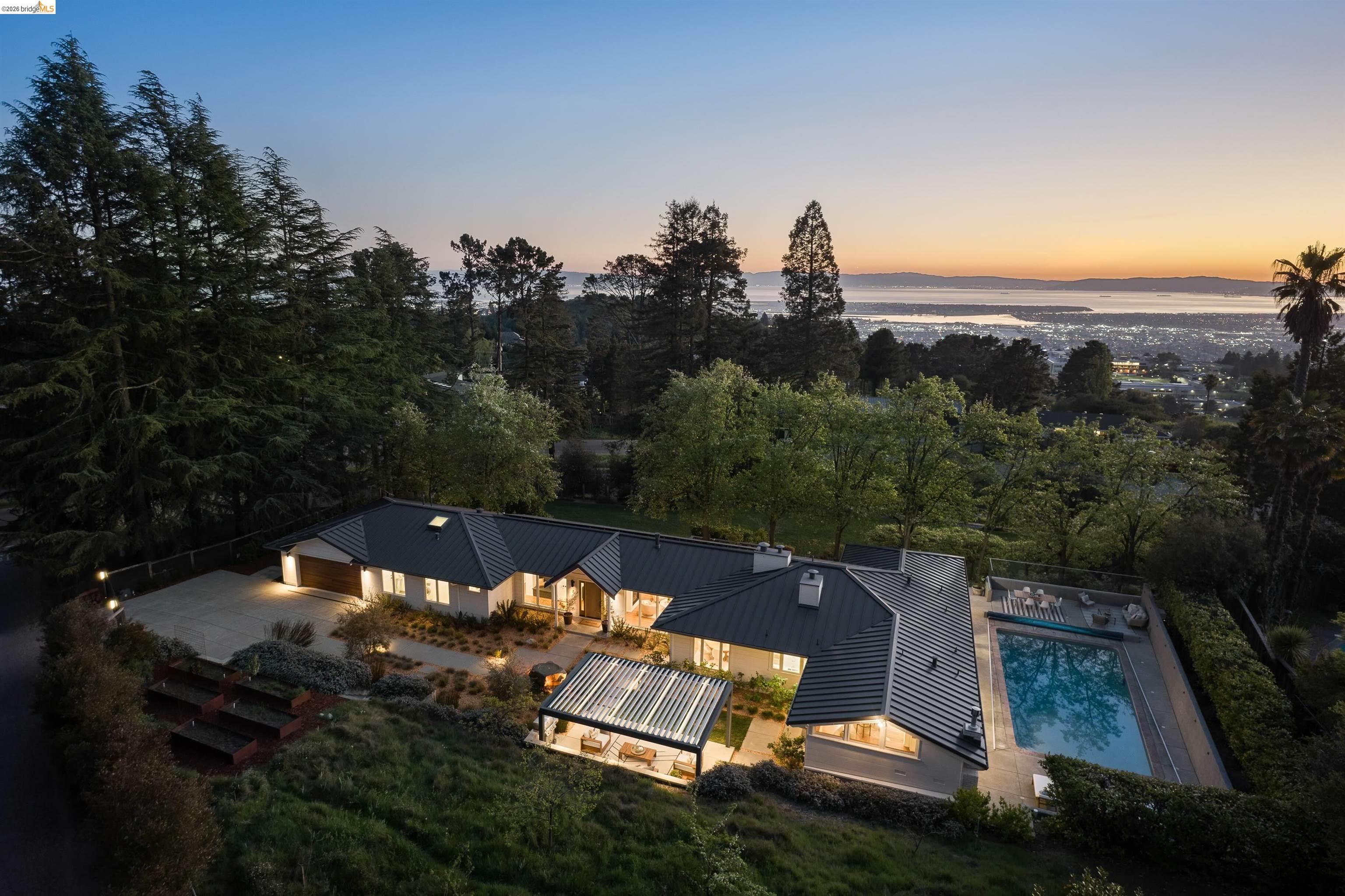 12700 Skyline Blvd