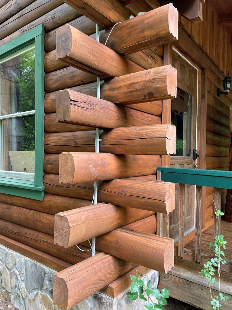 47 Thunderstruck Ln.