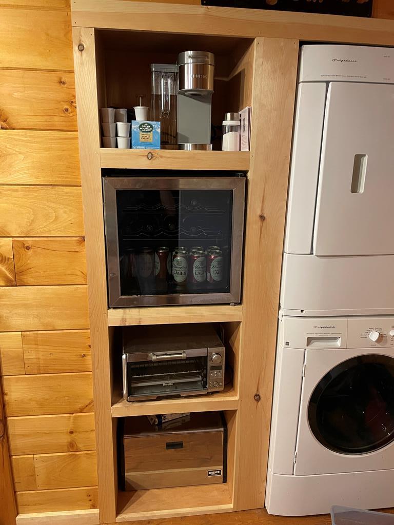 47 Thunderstruck Ln.