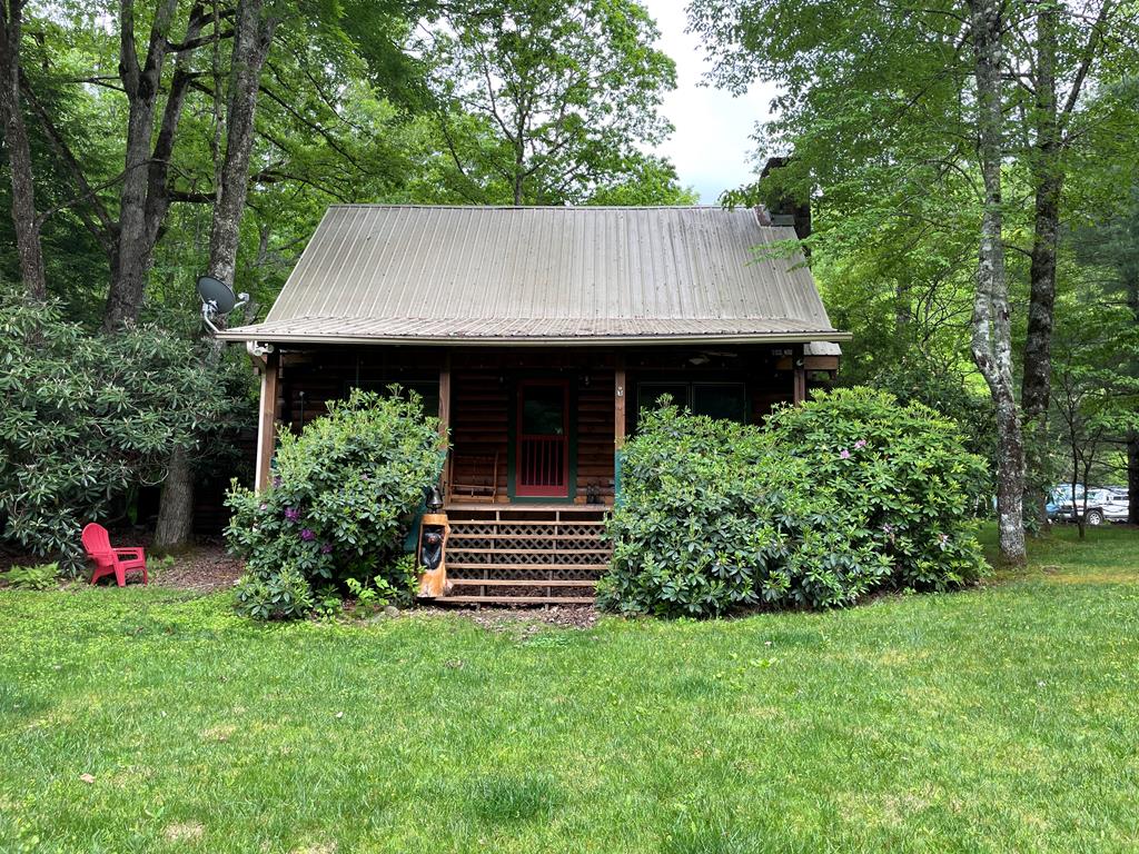 47 Thunderstruck Ln.