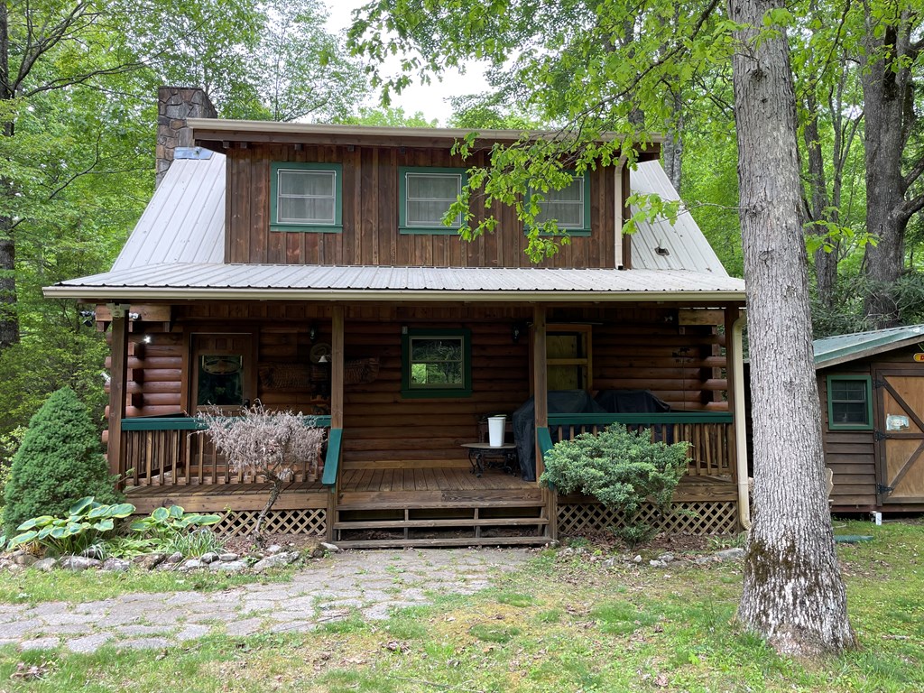 47 Thunderstruck Ln.