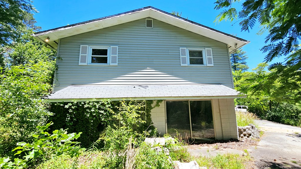 100 Hi Lo Hills Drive