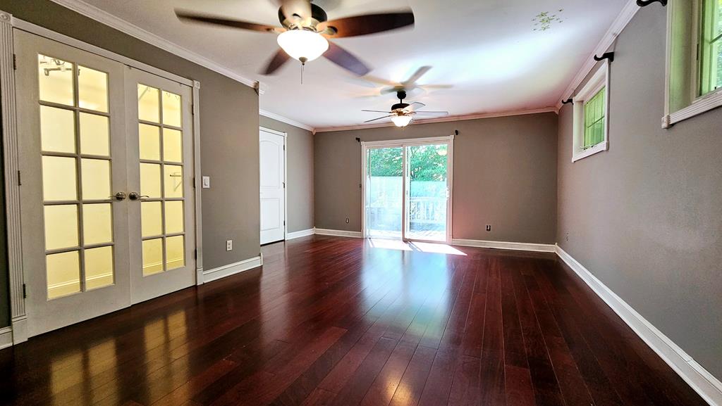 100 Hi Lo Hills Drive