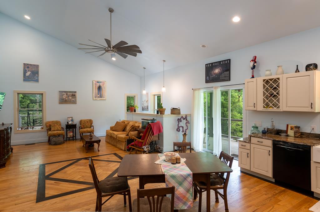 3325 Walnut Creek Road