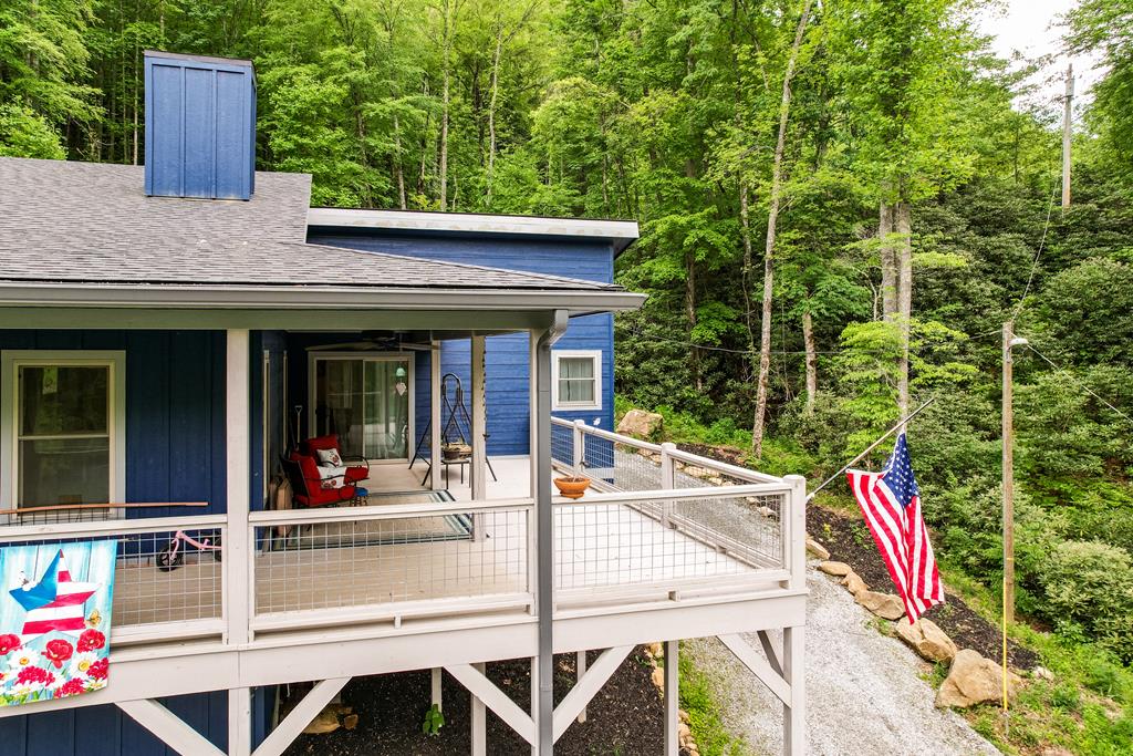 3325 Walnut Creek Road