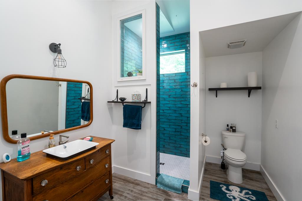 3325 Walnut Creek Road