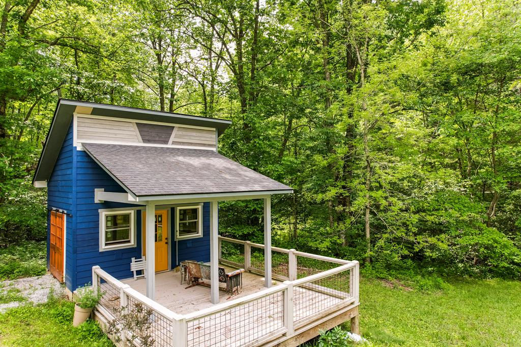 3325 Walnut Creek Road