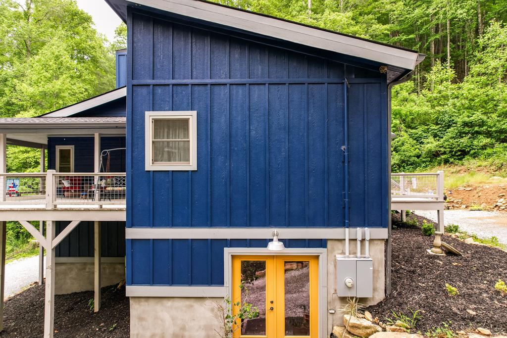 3325 Walnut Creek Road