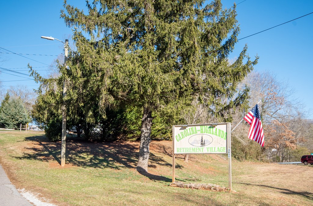 3610 #28 Highlands Road