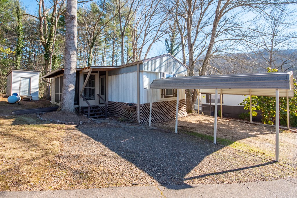 3610 #28 Highlands Road