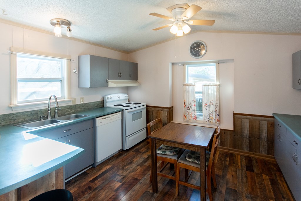 3610 #28 Highlands Road