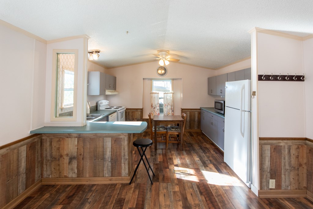 3610 #28 Highlands Road