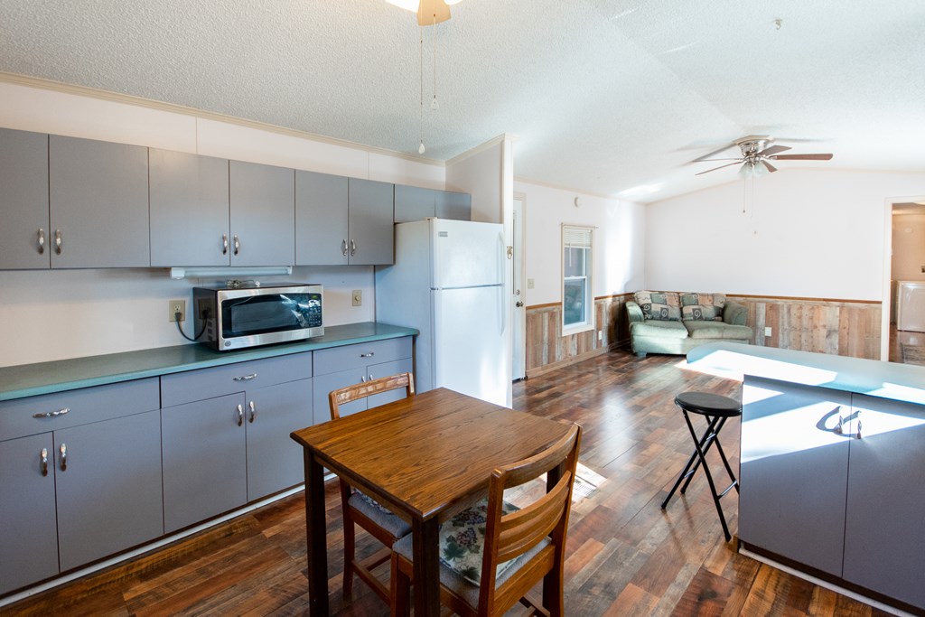3610 #28 Highlands Road