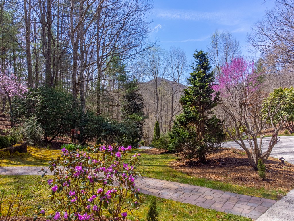 311 Winding Way Drive