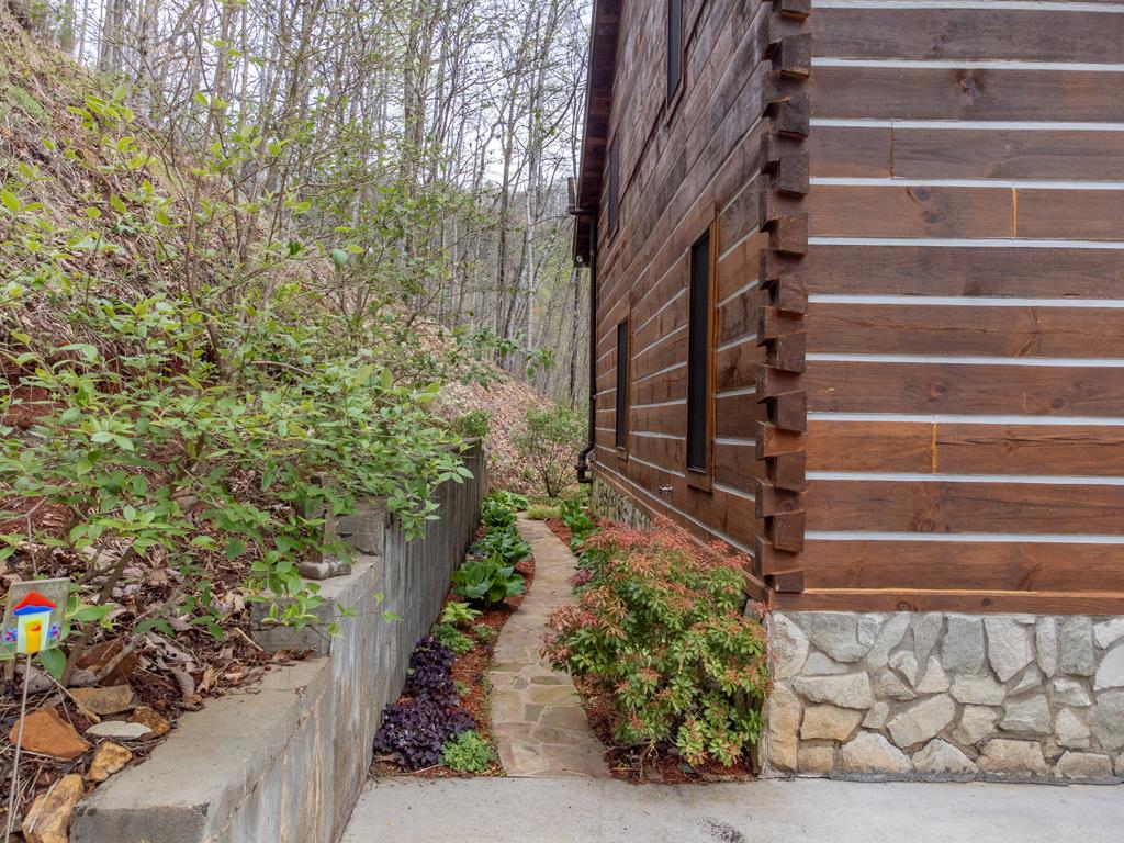 325 Garden Flats Road