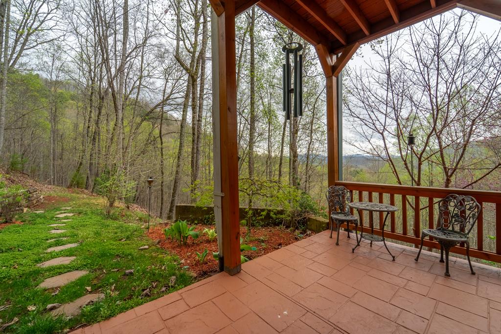 325 Garden Flats Road