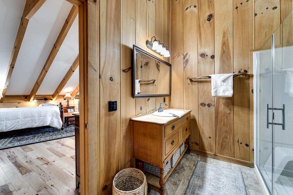 325 Garden Flats Road