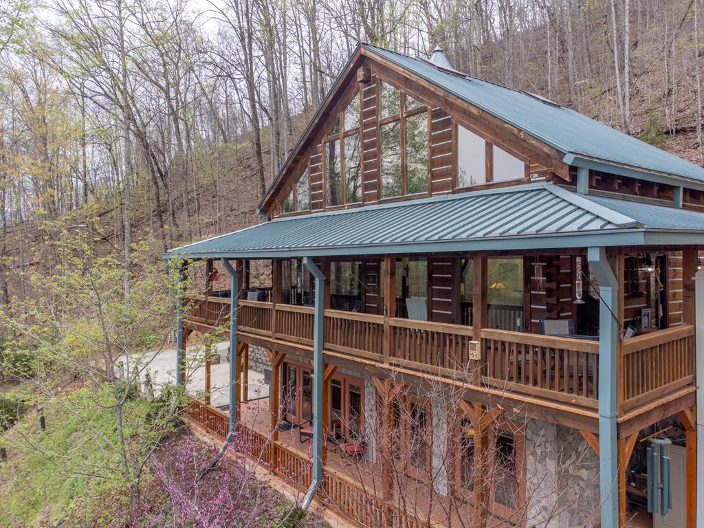 325 Garden Flats Road