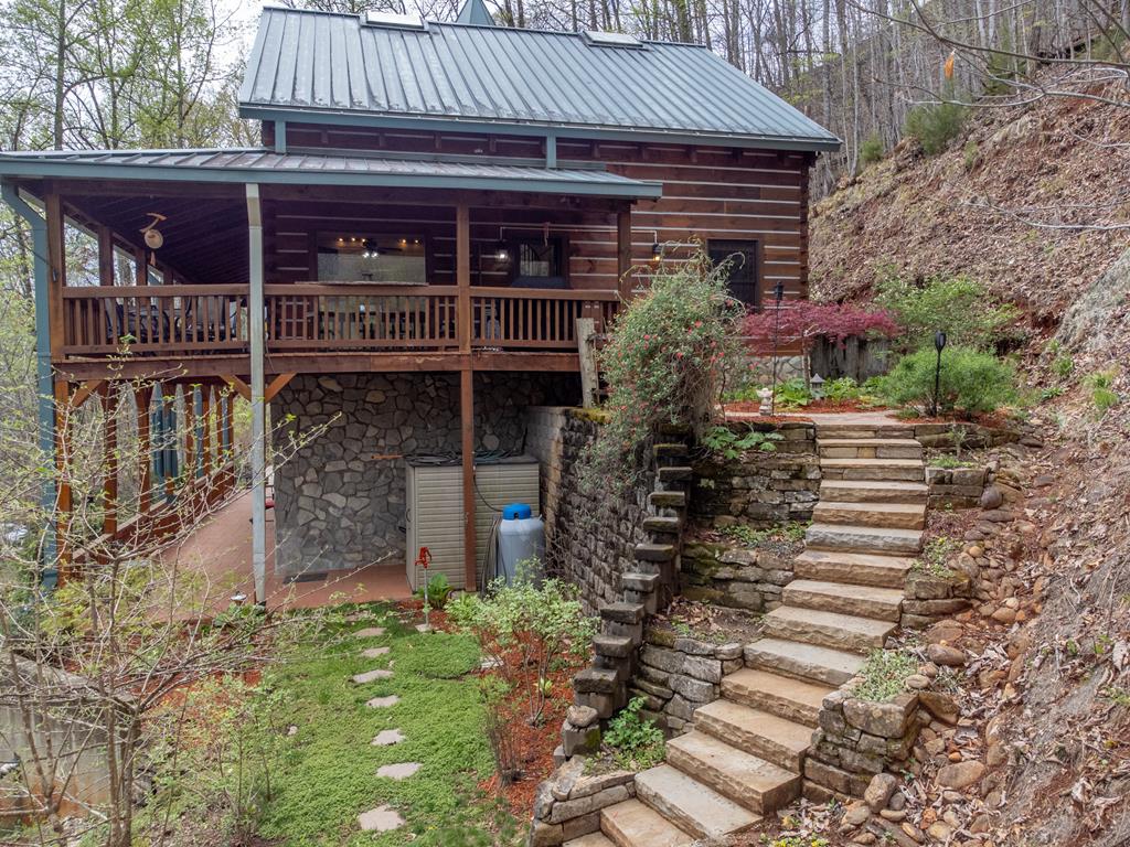 325 Garden Flats Road