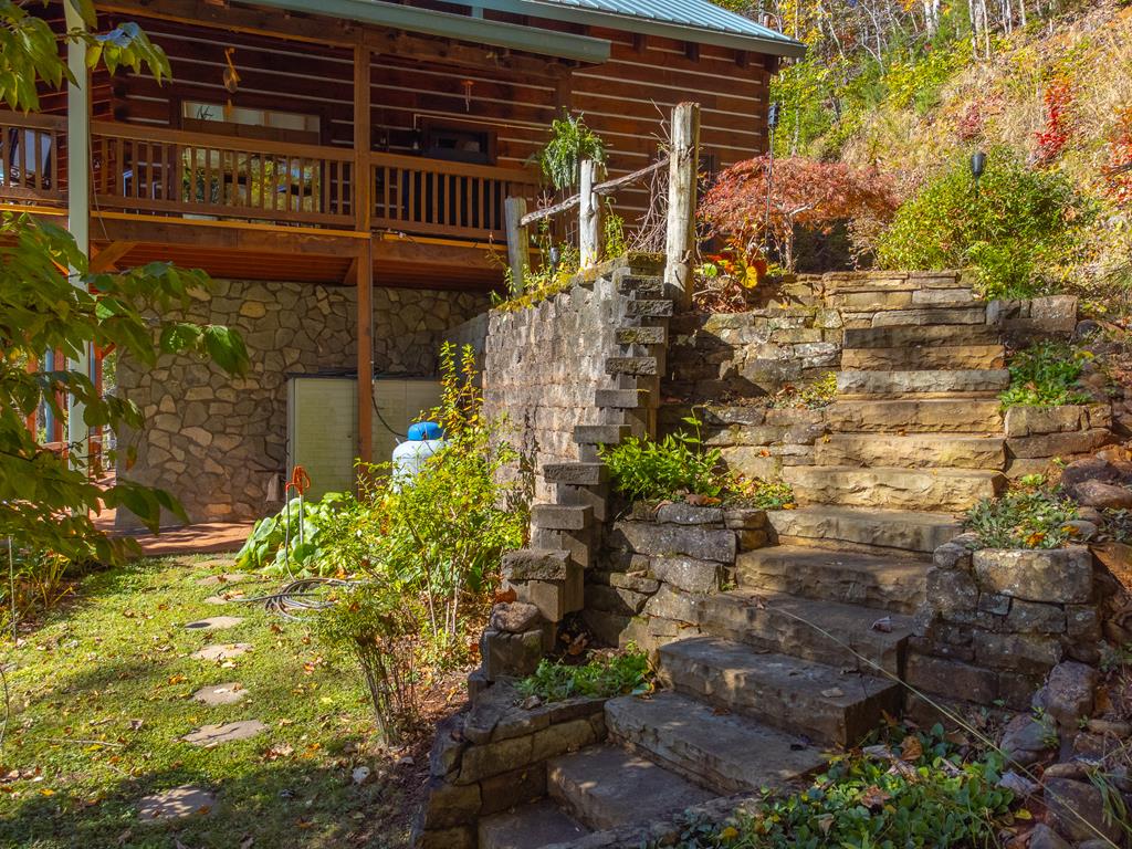 325 Garden Flats Road