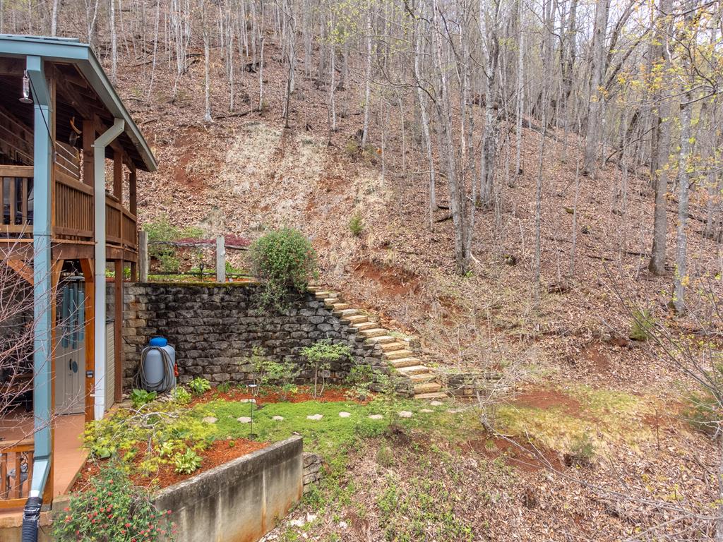 325 Garden Flats Road