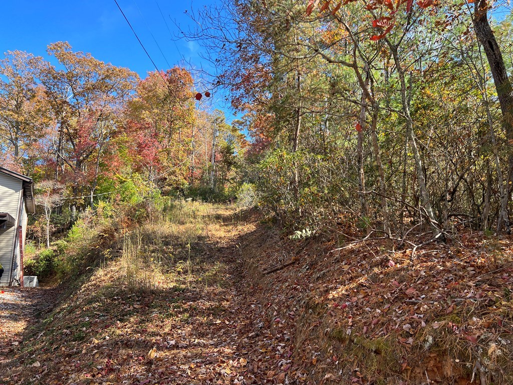 00 Pioneer Village Dr