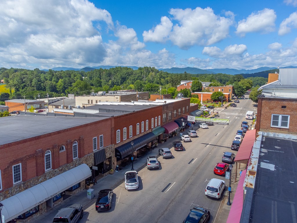 52 E Main Street