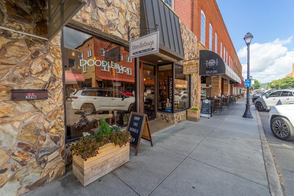 52 E Main Street