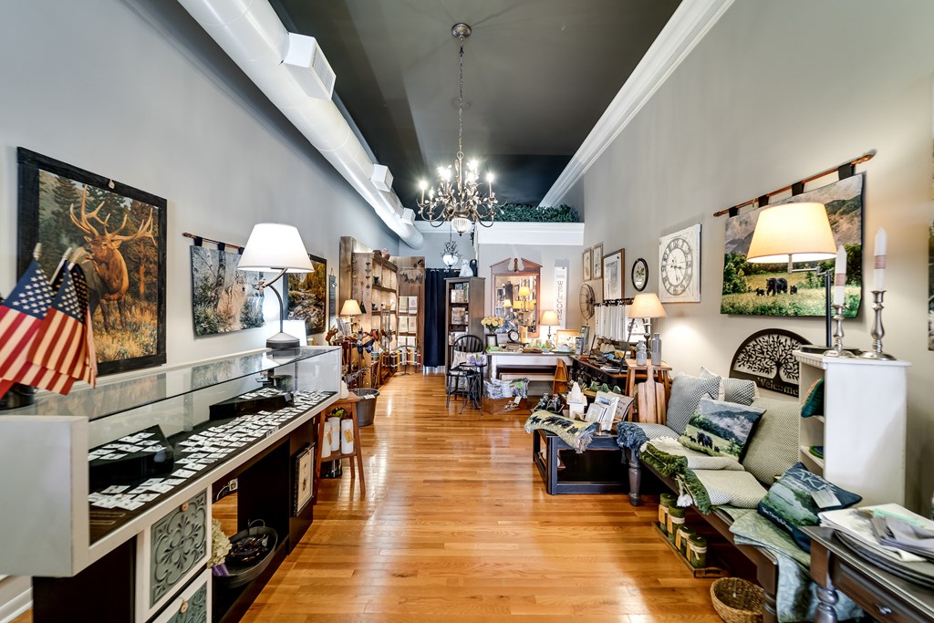 52 E Main Street