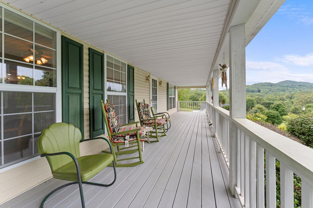 99 Bentwood Dr