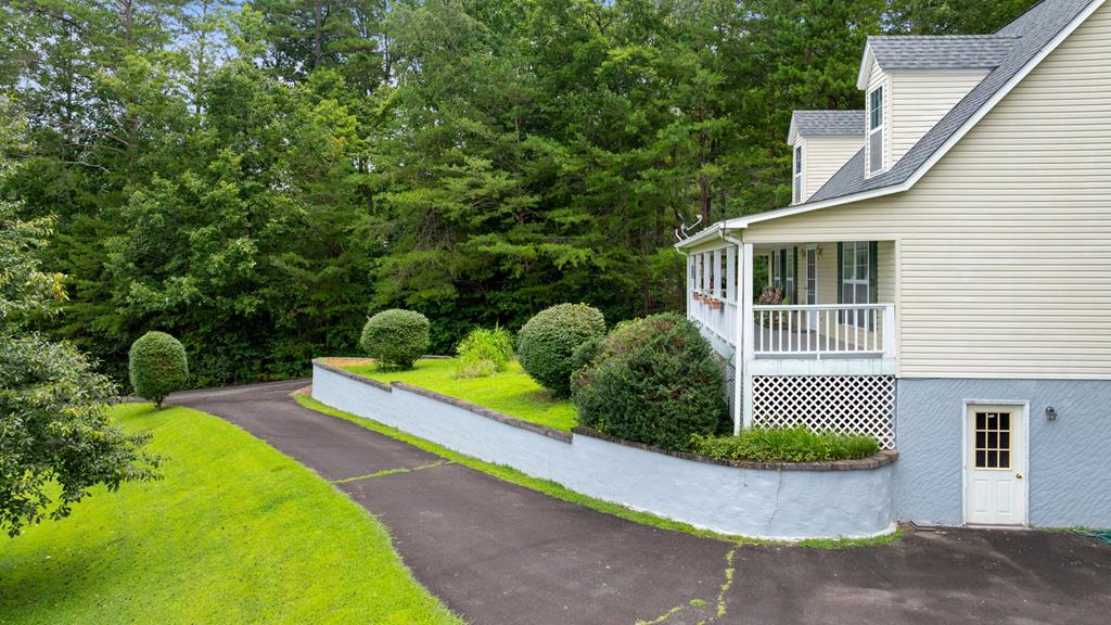 99 Bentwood Dr