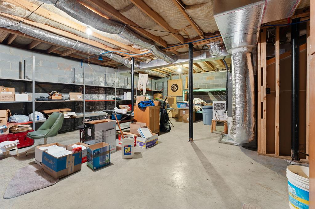 99 Bentwood Dr