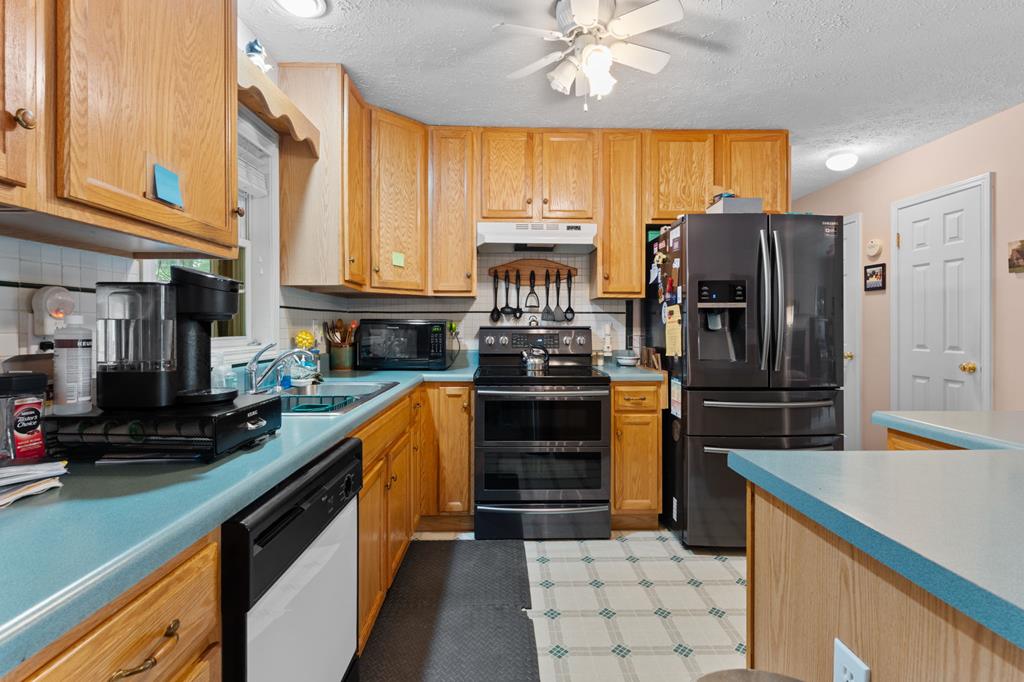 99 Bentwood Dr