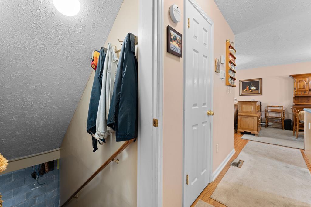 99 Bentwood Dr