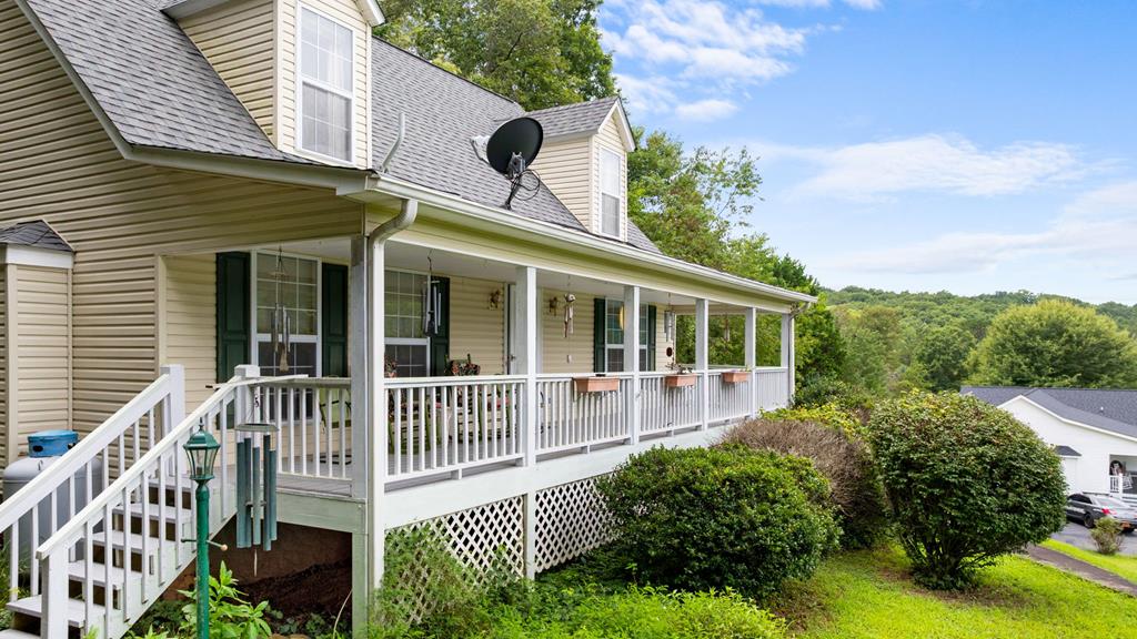 99 Bentwood Dr