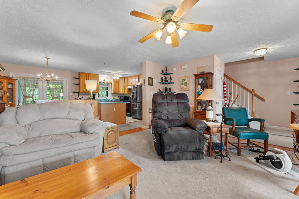 99 Bentwood Dr