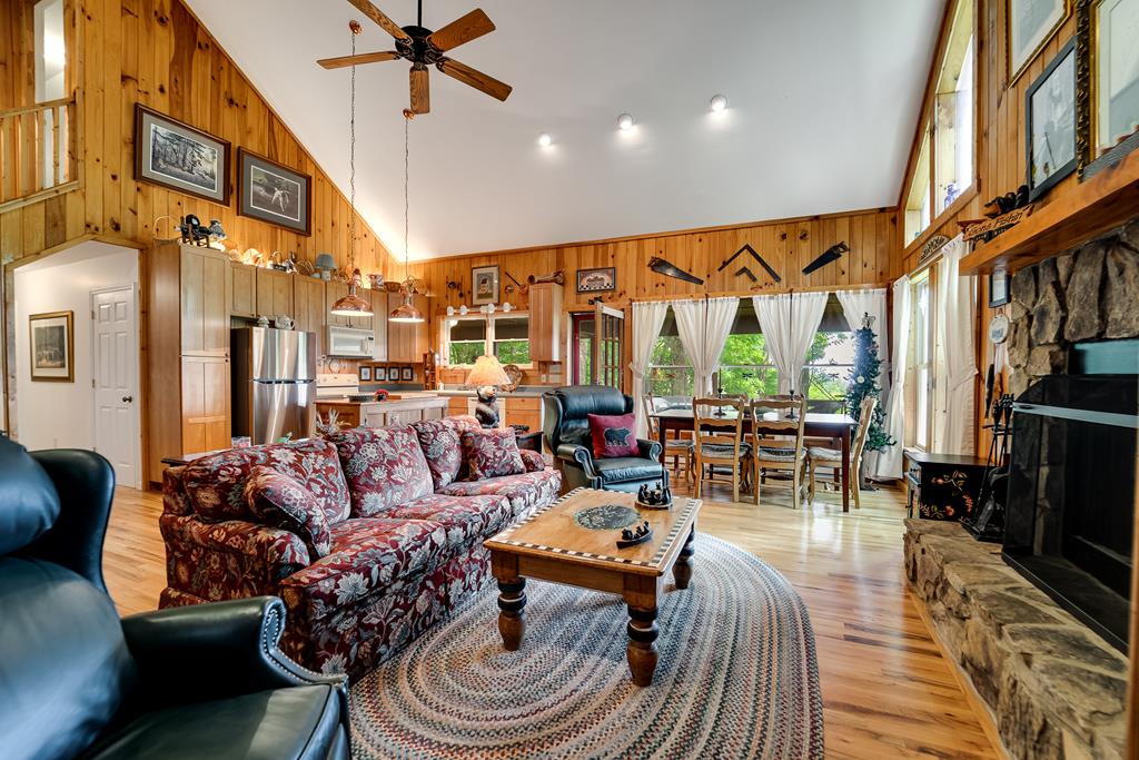 544 Sundance Lane