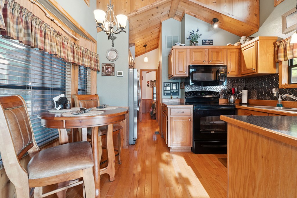 301 Thumpers Trail
