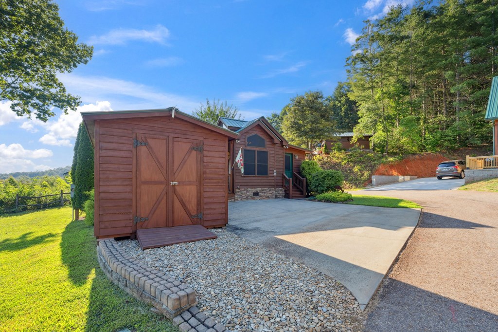 301 Thumpers Trail