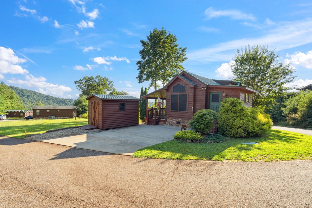 301 Thumpers Trail
