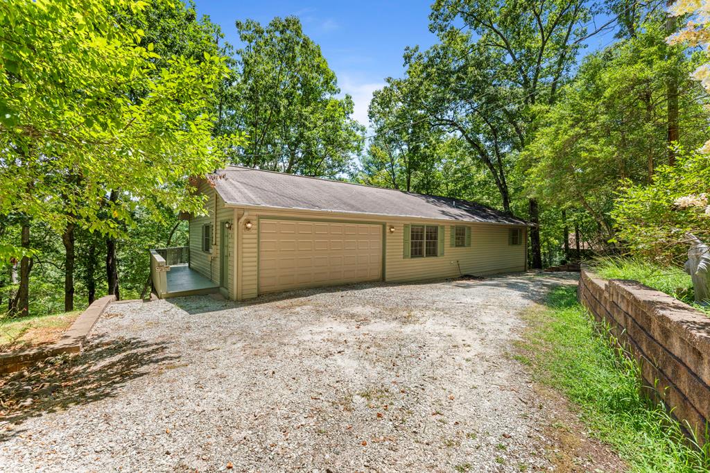 50 Centre Farms Road