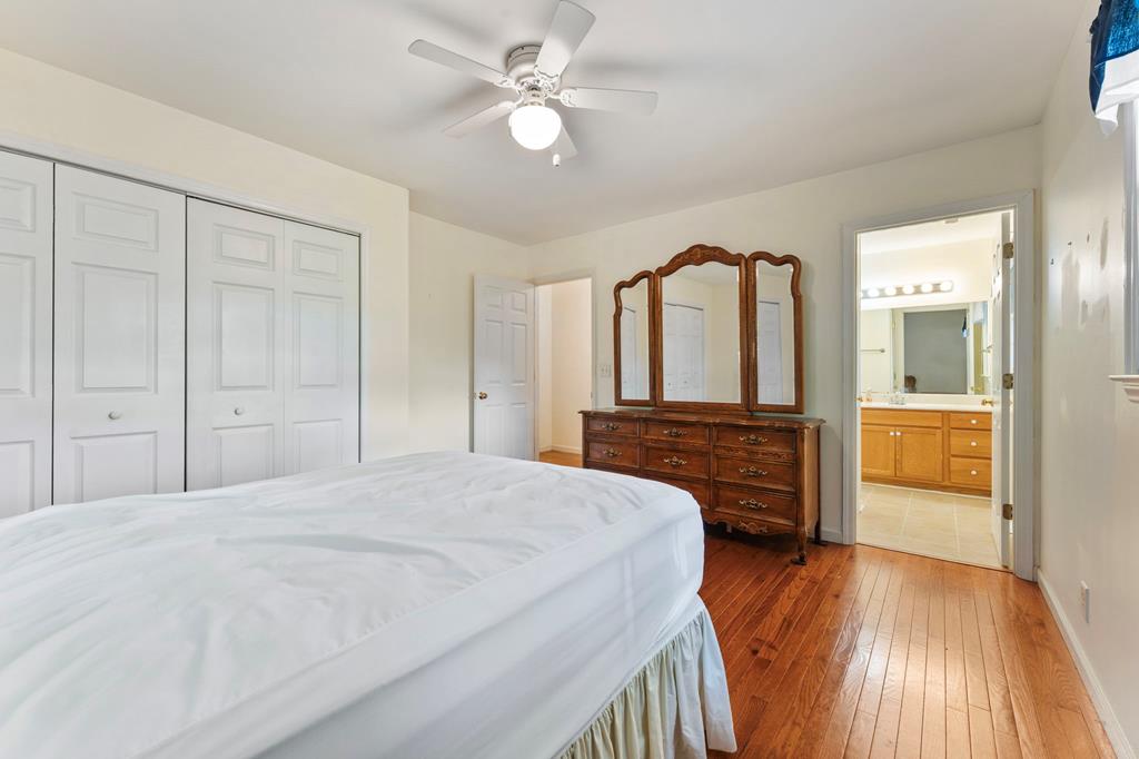 50 Centre Farms Road