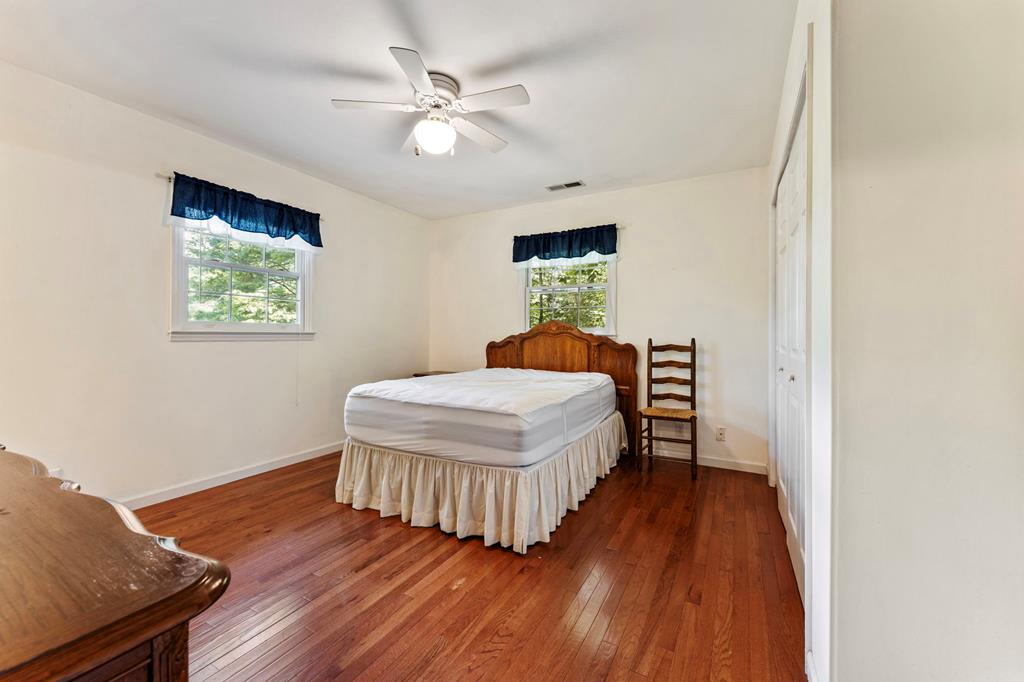 50 Centre Farms Road